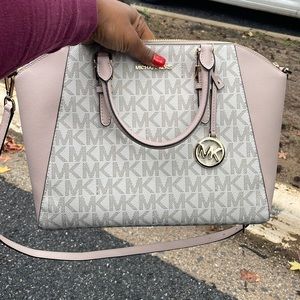 Vanilla and soft pink michael Kors purse